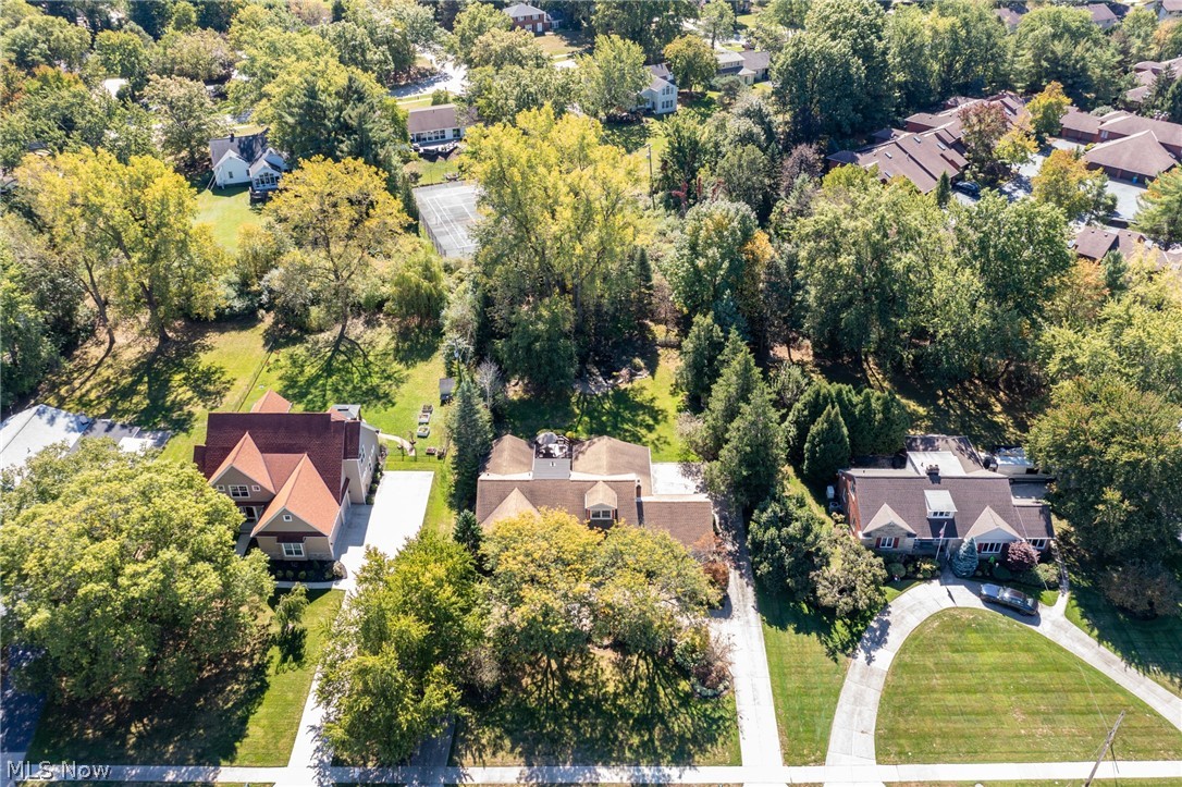 26016 Fairmount Boulevard Beachwood OH 44122