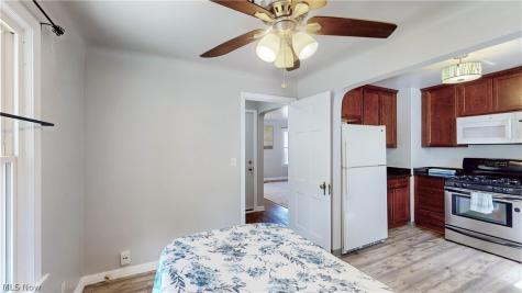 9303 S Highland Avenue Garfield Heights OH 44125