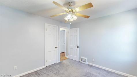 9303 S Highland Avenue Garfield Heights OH 44125