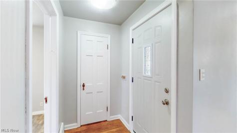 9303 S Highland Avenue Garfield Heights OH 44125