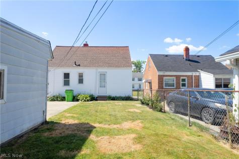 9303 S Highland Avenue Garfield Heights OH 44125