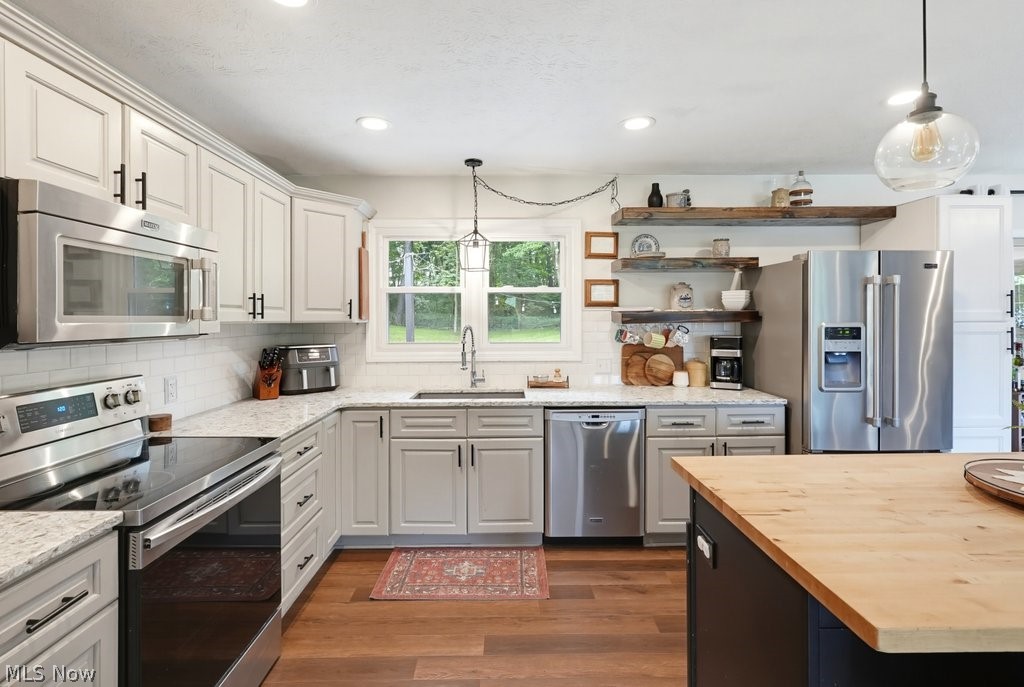 862 Dunning Road New Franklin OH 44614