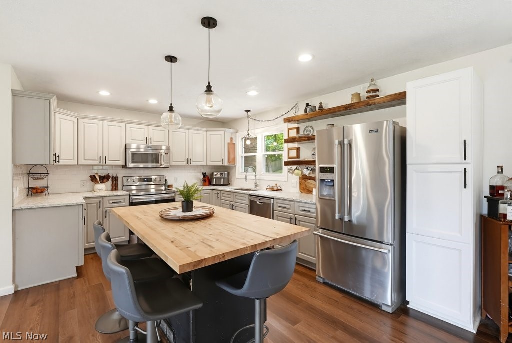 862 Dunning Road New Franklin OH 44614