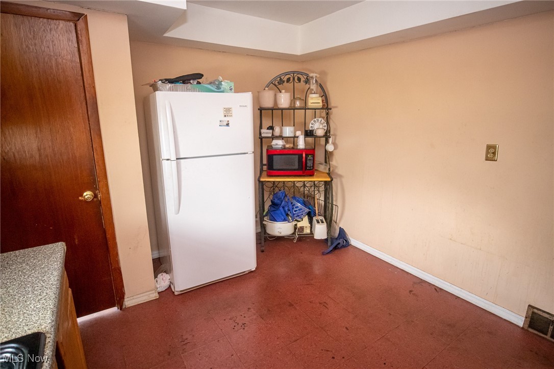 14903 Glendale Avenue Cleveland OH 44128