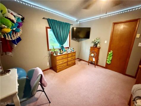 6852 Graham Road Pierpont OH 44082