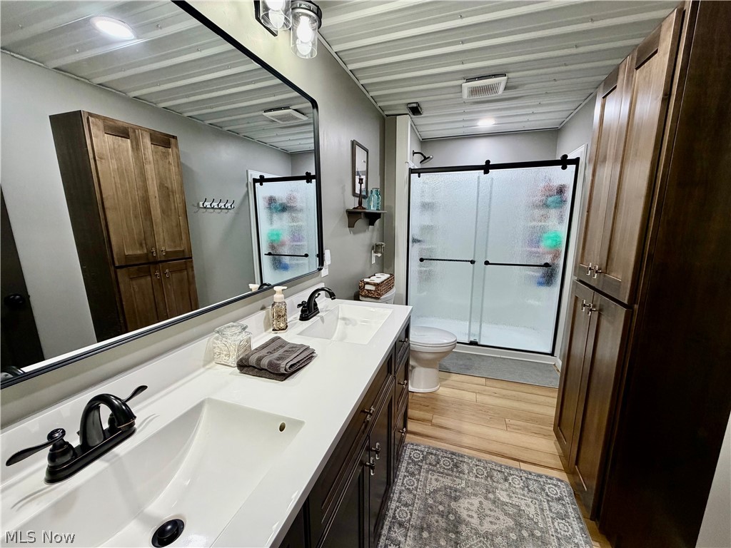 6852 Graham Road Pierpont OH 44082