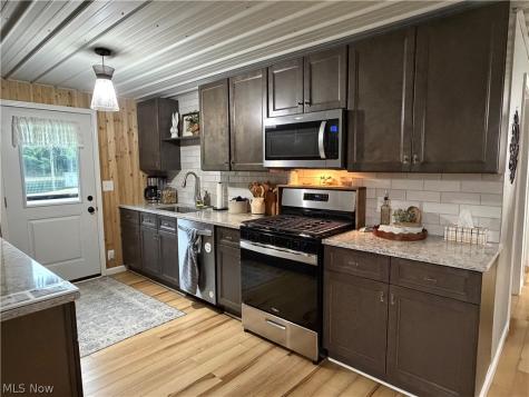 6852 Graham Road Pierpont OH 44082