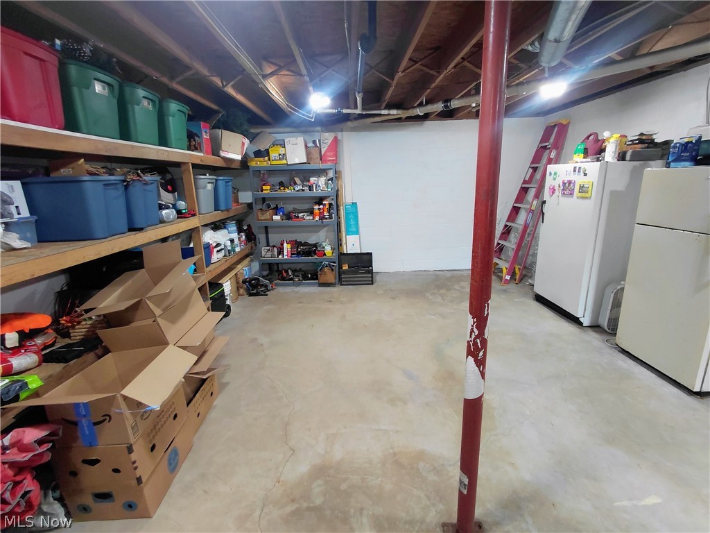 6136 Vo Ash Drive SW Carrollton OH 44615