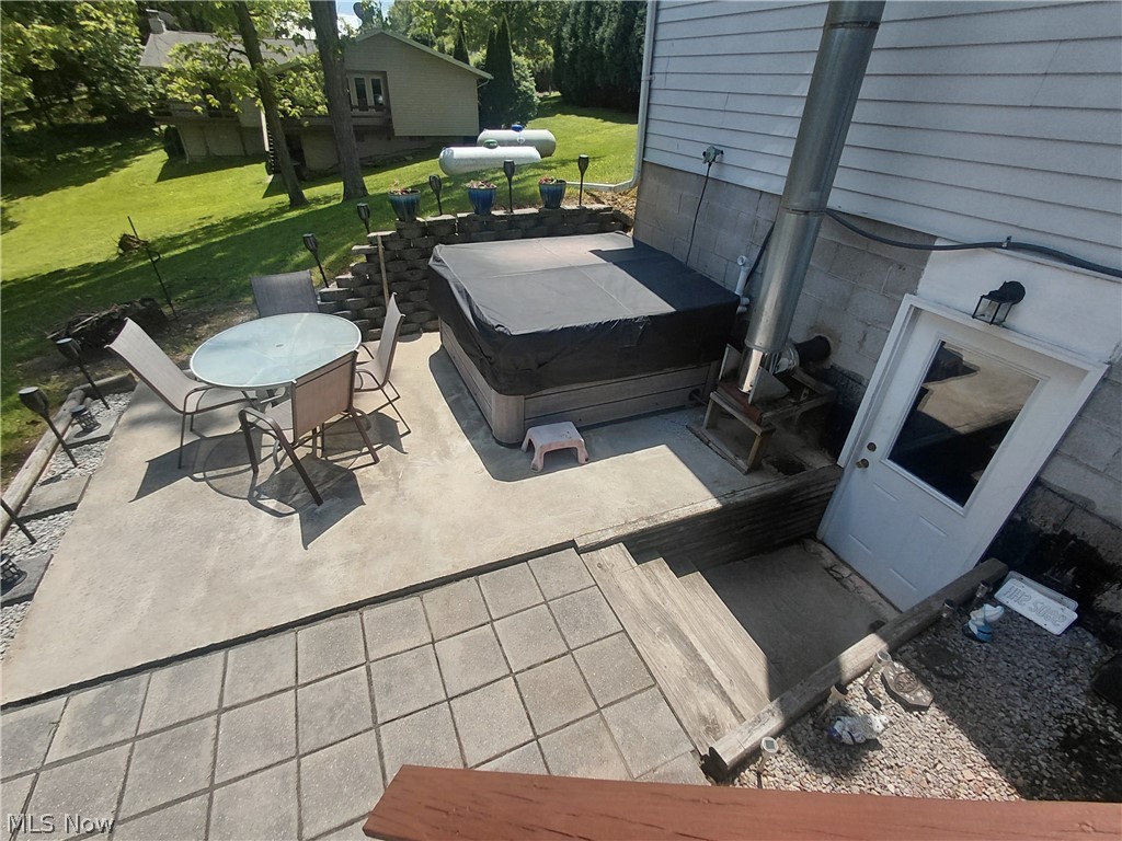 6136 Vo Ash Drive SW Carrollton OH 44615