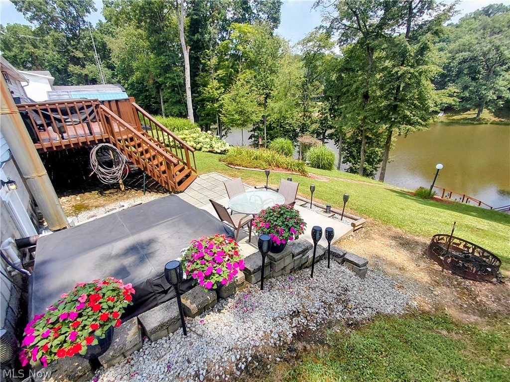 6136 Vo Ash Drive SW Carrollton OH 44615