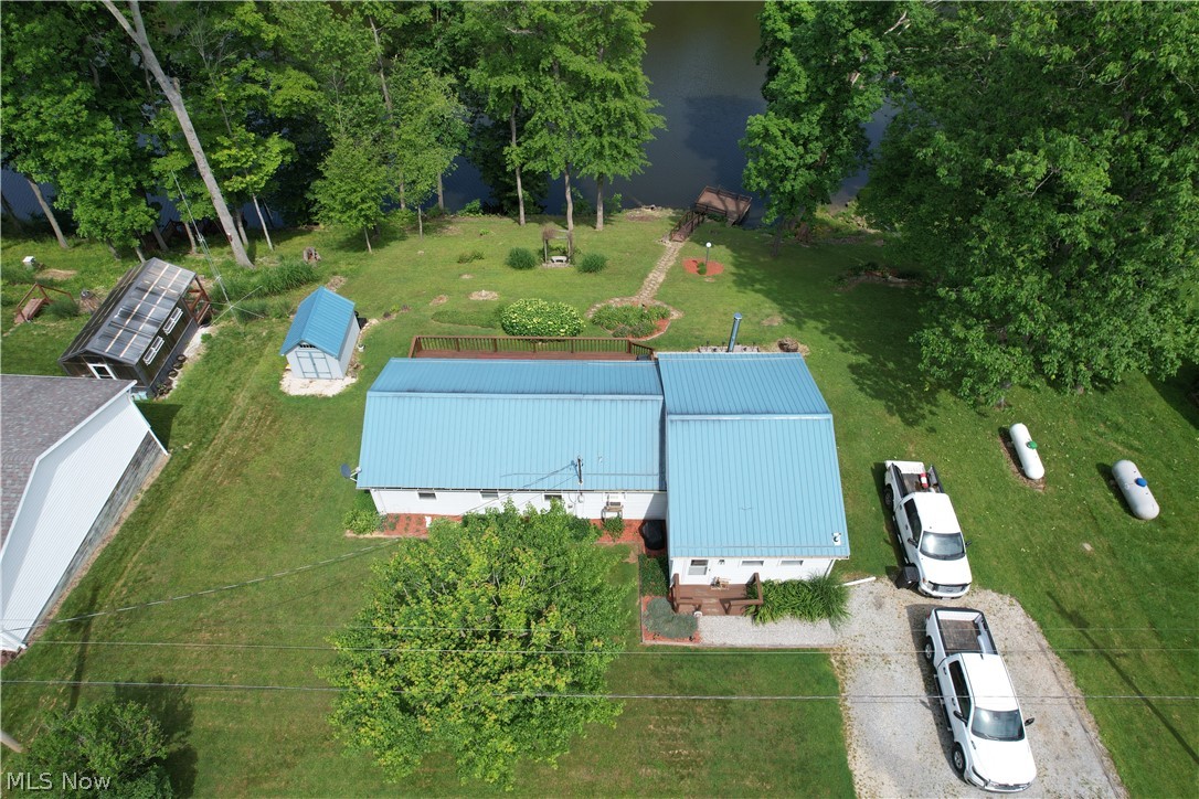 6136 Vo Ash Drive SW Carrollton OH 44615