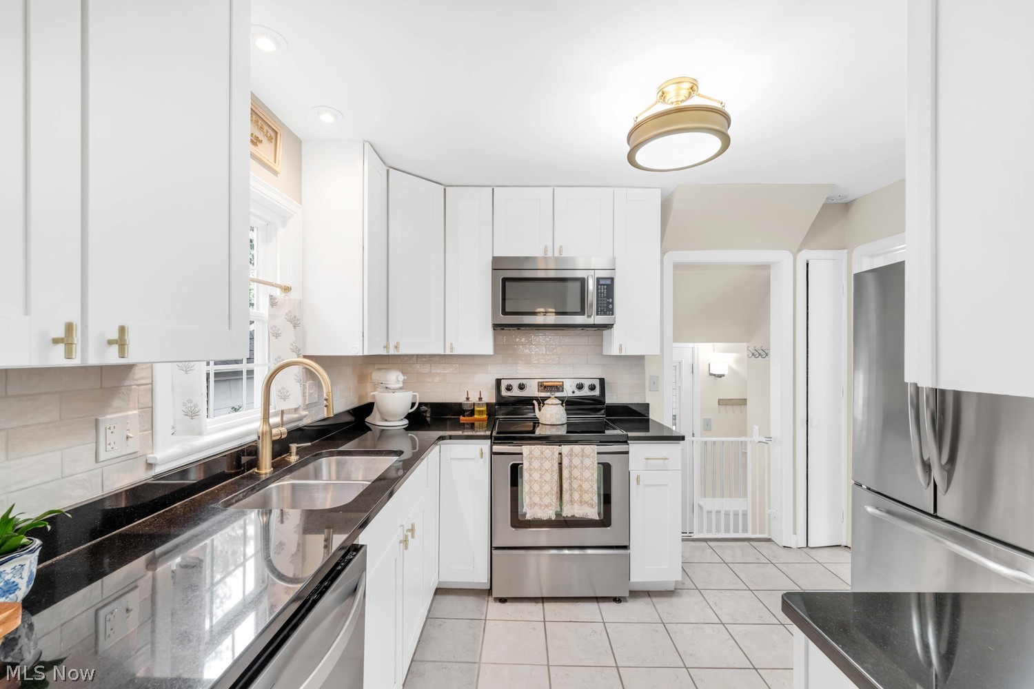 20231 Westover Avenue Rocky River OH 44116