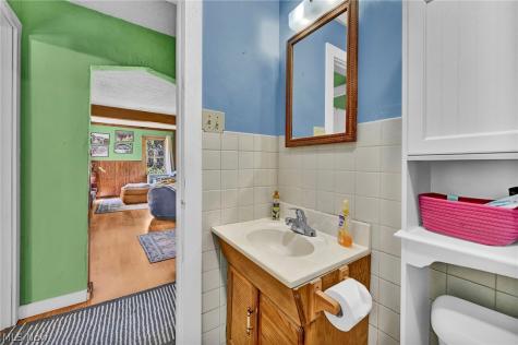 8581 Webster Road Strongsville OH 44136