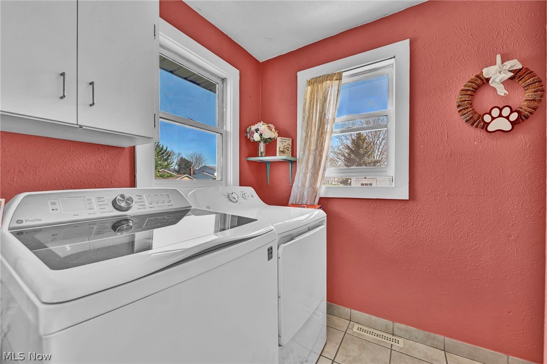 8581 Webster Road Strongsville OH 44136