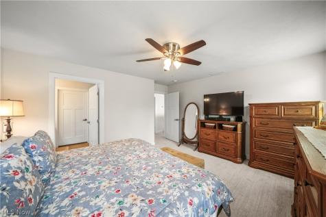 1519 Duncan Way Streetsboro OH 44241
