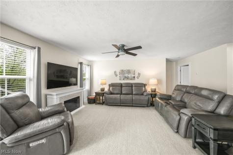 1519 Duncan Way Streetsboro OH 44241