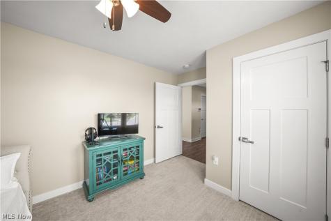 1519 Duncan Way Streetsboro OH 44241