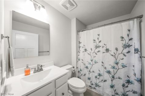 1519 Duncan Way Streetsboro OH 44241