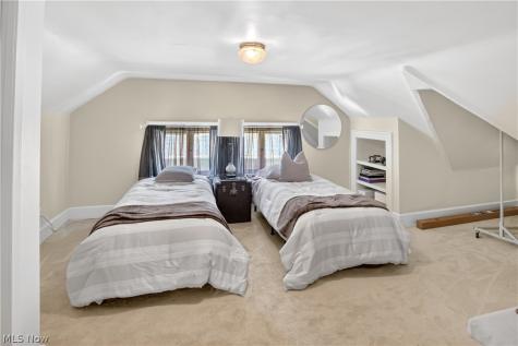 126 Columbus Street Elyria OH 44035