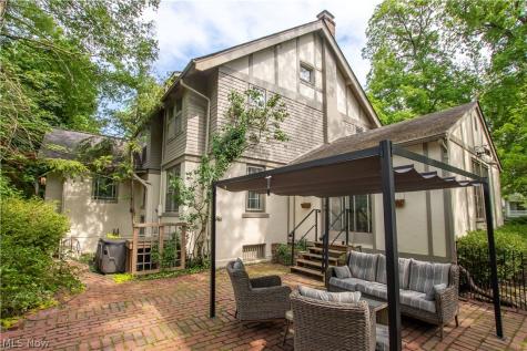 126 Columbus Street Elyria OH 44035