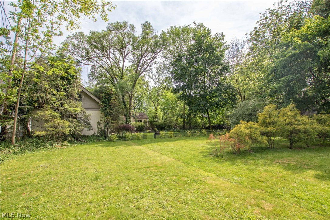 126 Columbus Street Elyria OH 44035