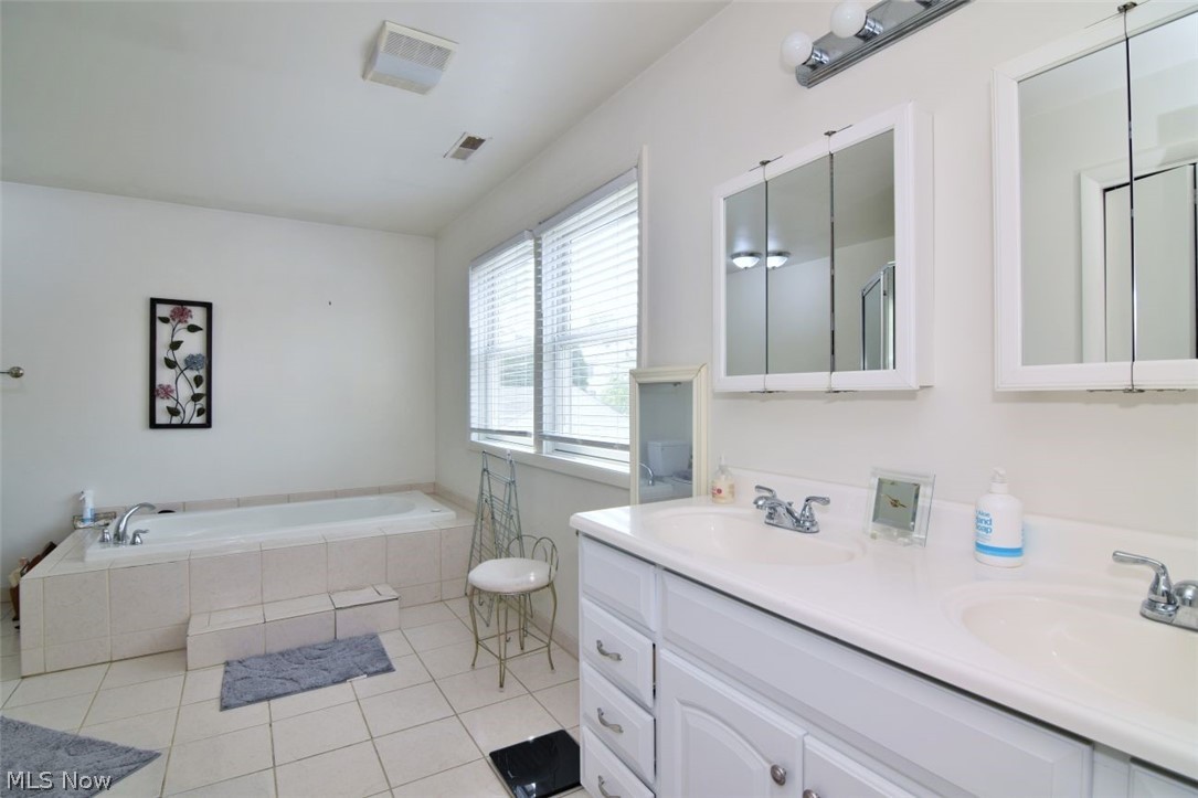 3536 Shannon Road Cleveland Heights OH 44118
