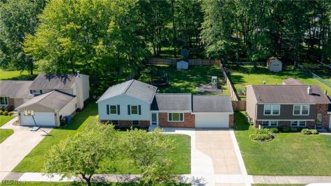 26943 Southwood Lane Olmsted Twp OH 44138