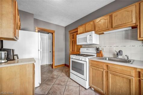 4352 W 47th Street Cleveland OH 44144