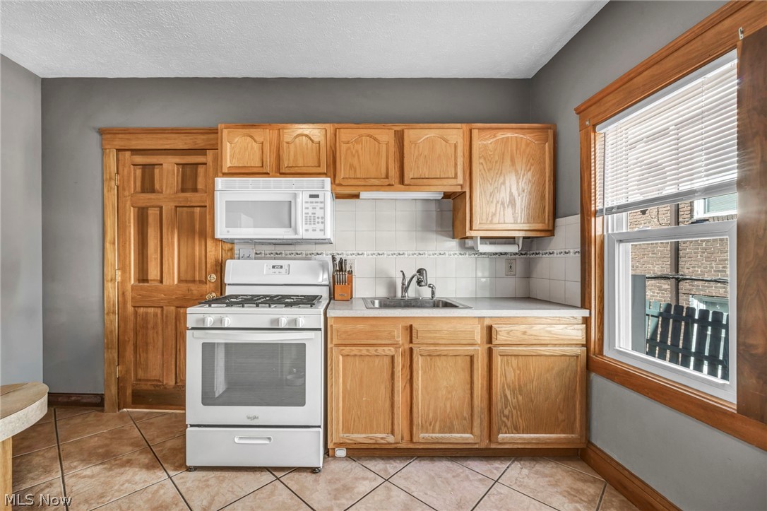4352 W 47th Street Cleveland OH 44144