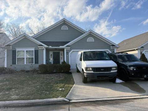 122 Haydens Arbor Elyria OH 44035