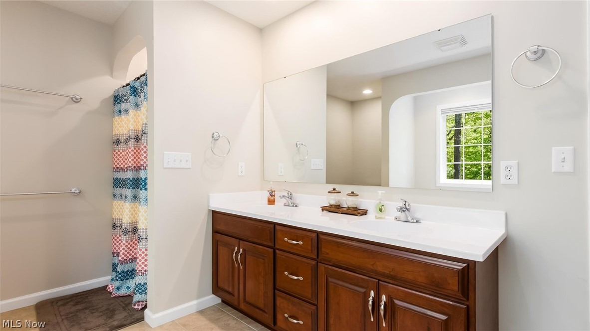 5180 Pine Valley Drive Zanesville OH 43701