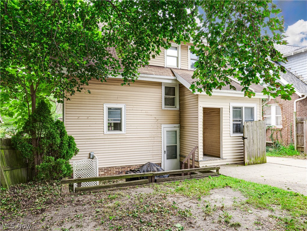 2472 4th Street Cuyahoga Falls OH 44221
