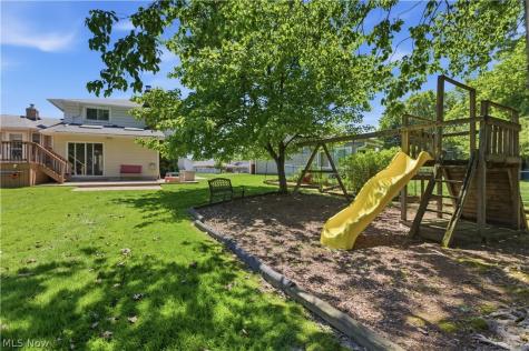 5827 Ashcroft Drive Mayfield Heights OH 44124