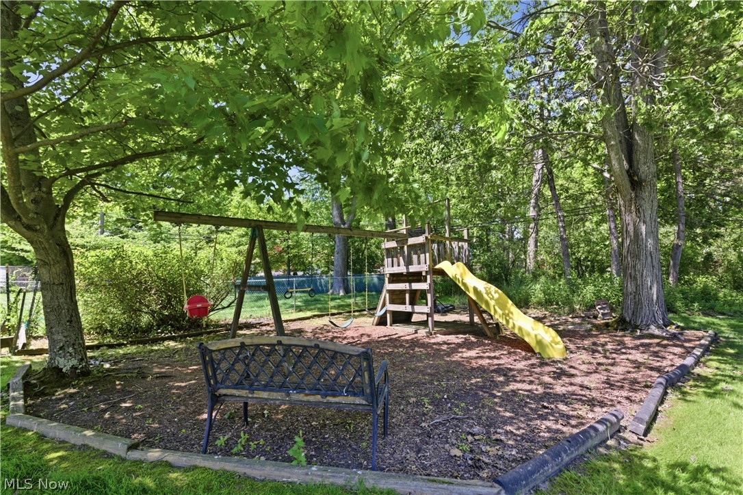 5827 Ashcroft Drive Mayfield Heights OH 44124