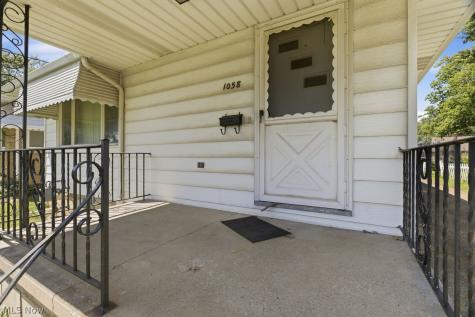 1058 W 29th Street Lorain OH 44052