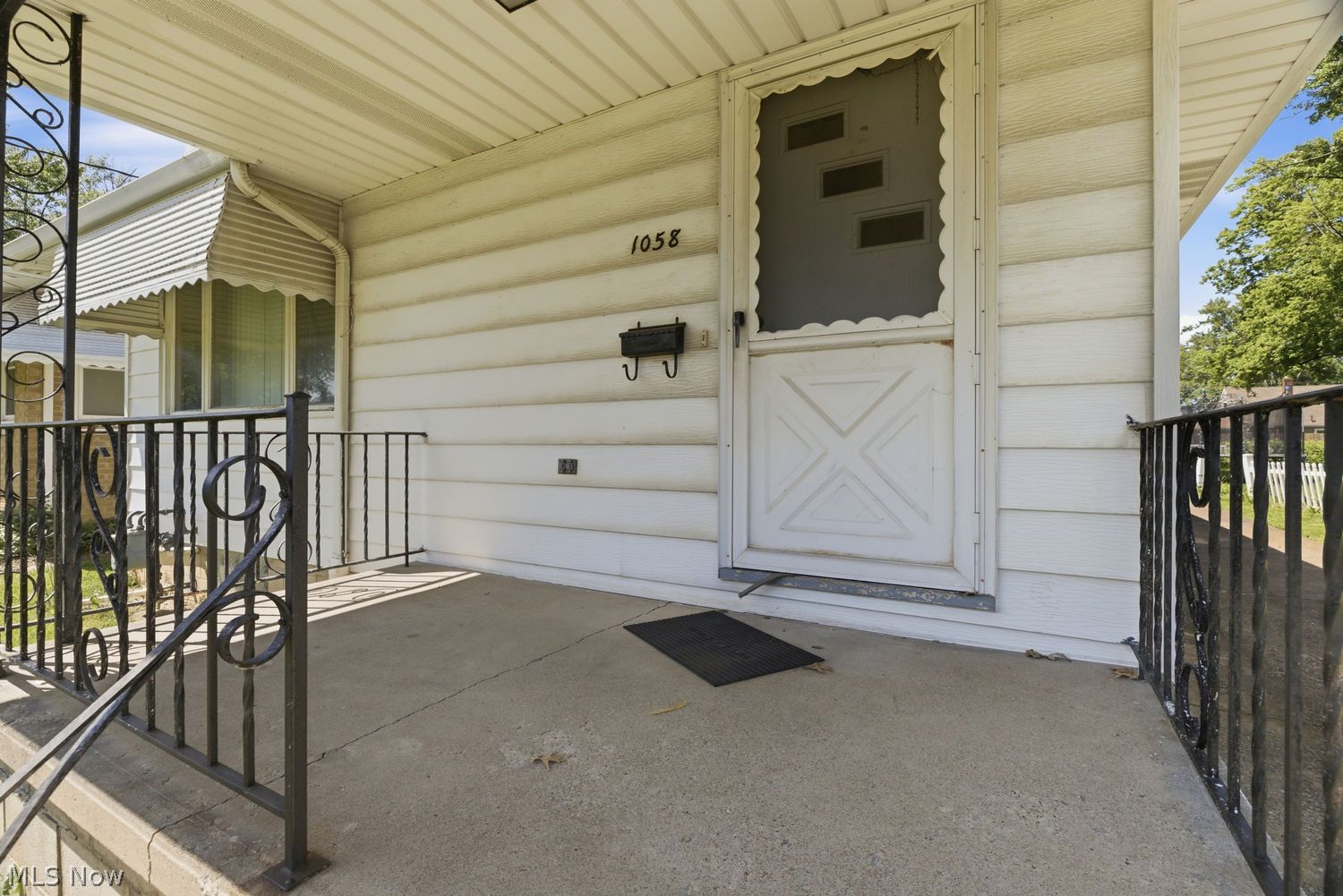 1058 W 29th Street Lorain OH 44052