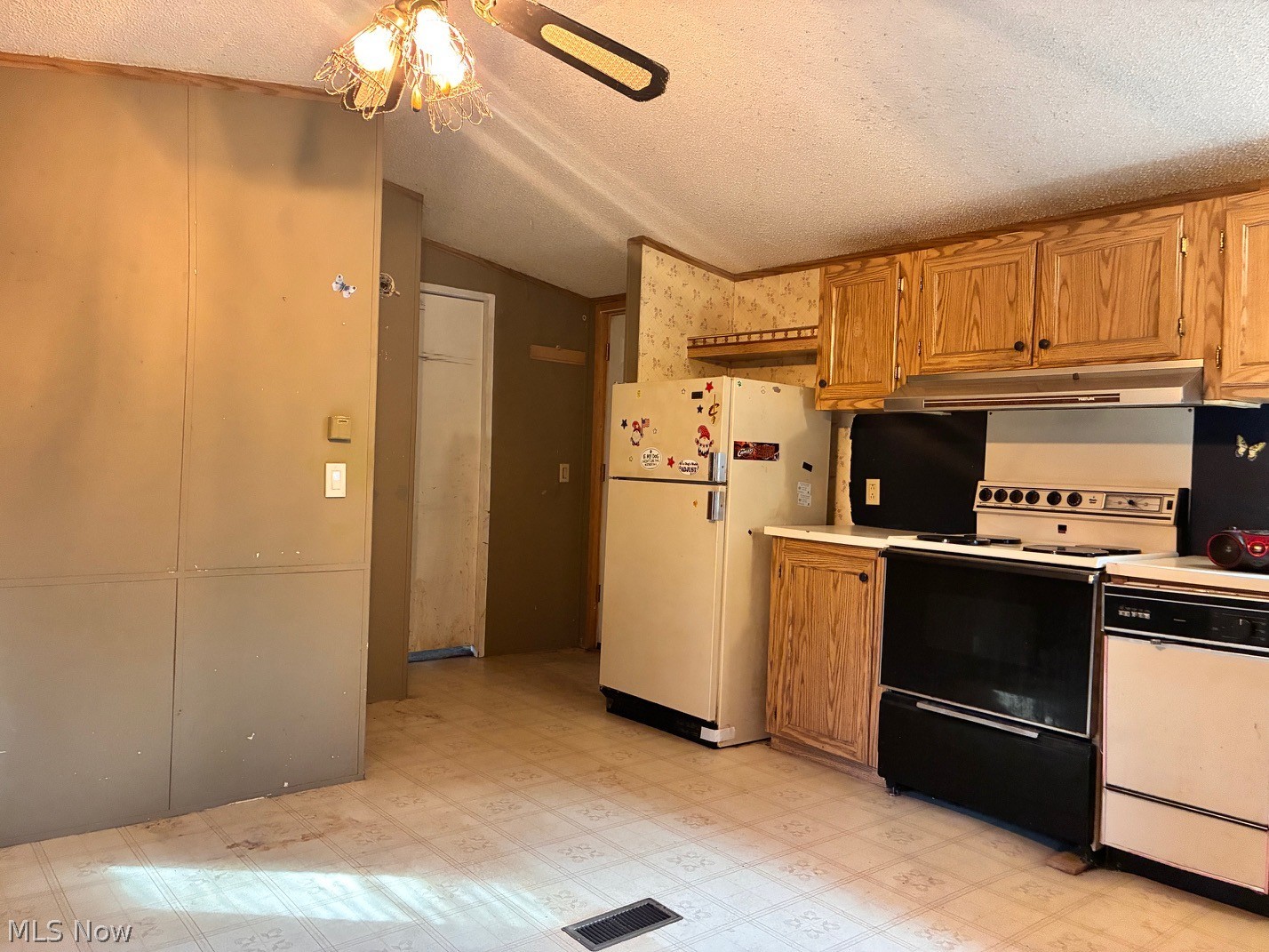 13054 Kevin Lane Chardon OH 44024