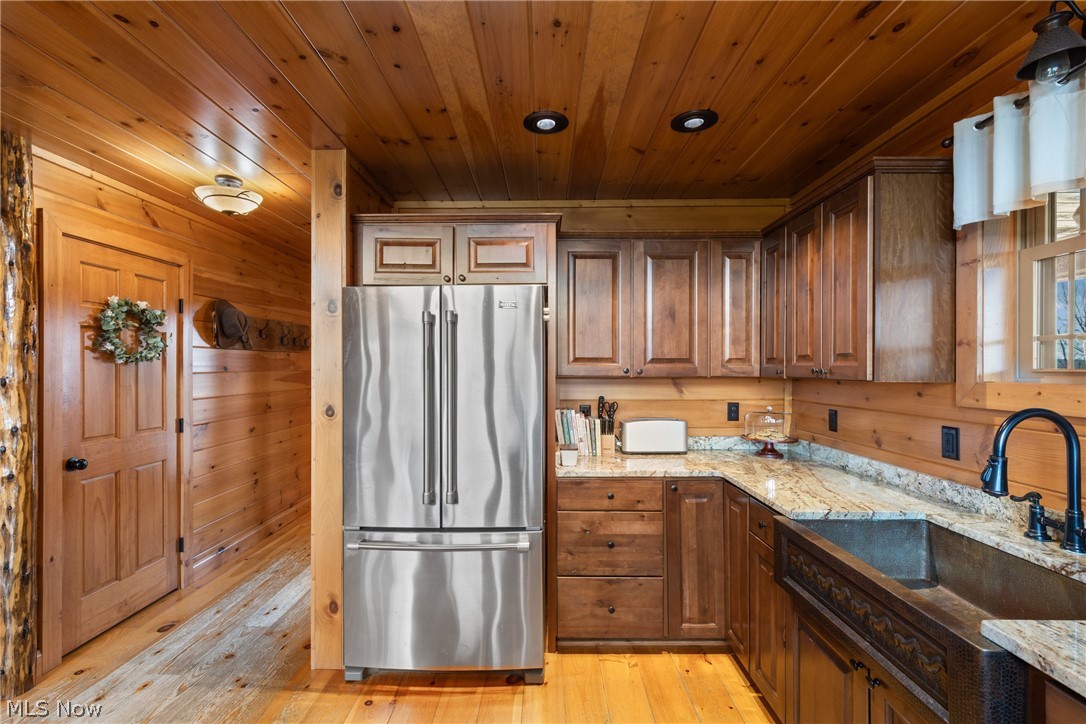 1425 Township Road 192 Cadiz OH 43907