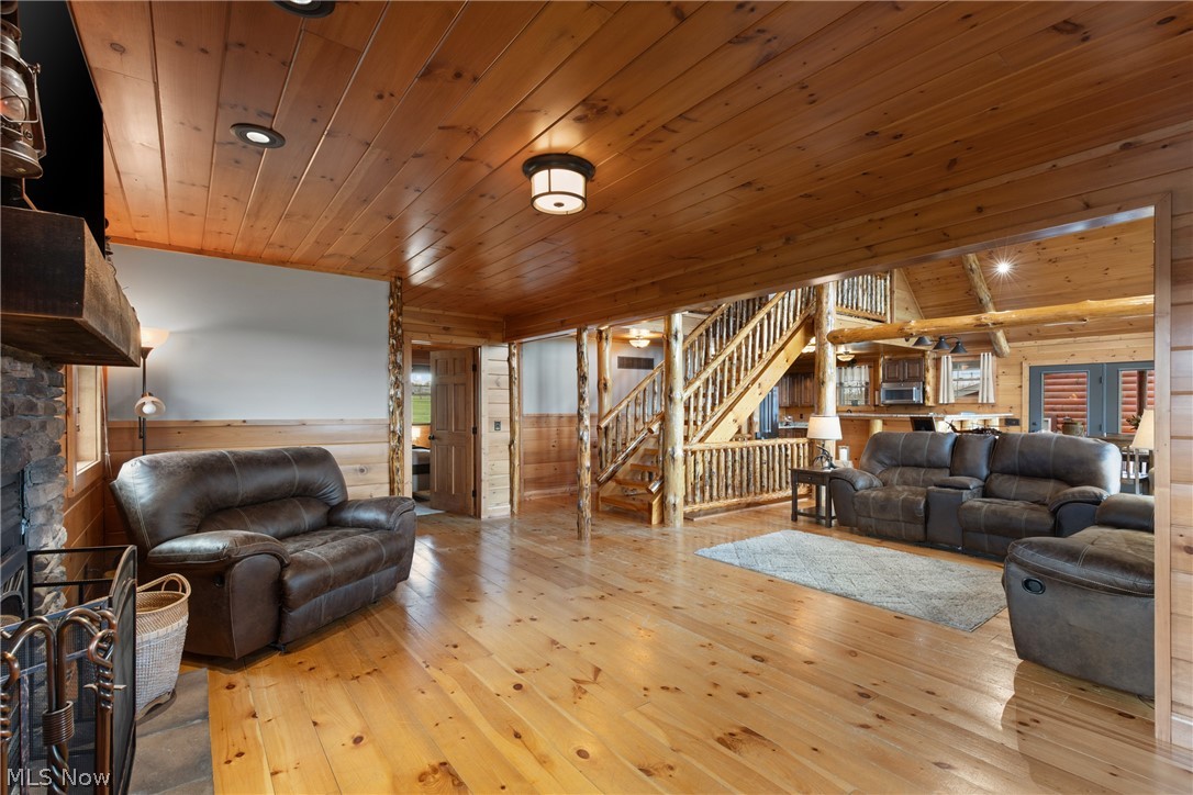 1425 Township Road 192 Cadiz OH 43907