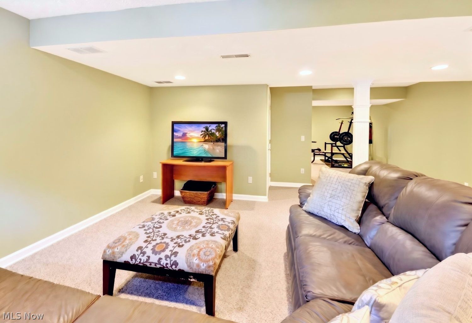 137 Creekledge Lane Copley OH 44321