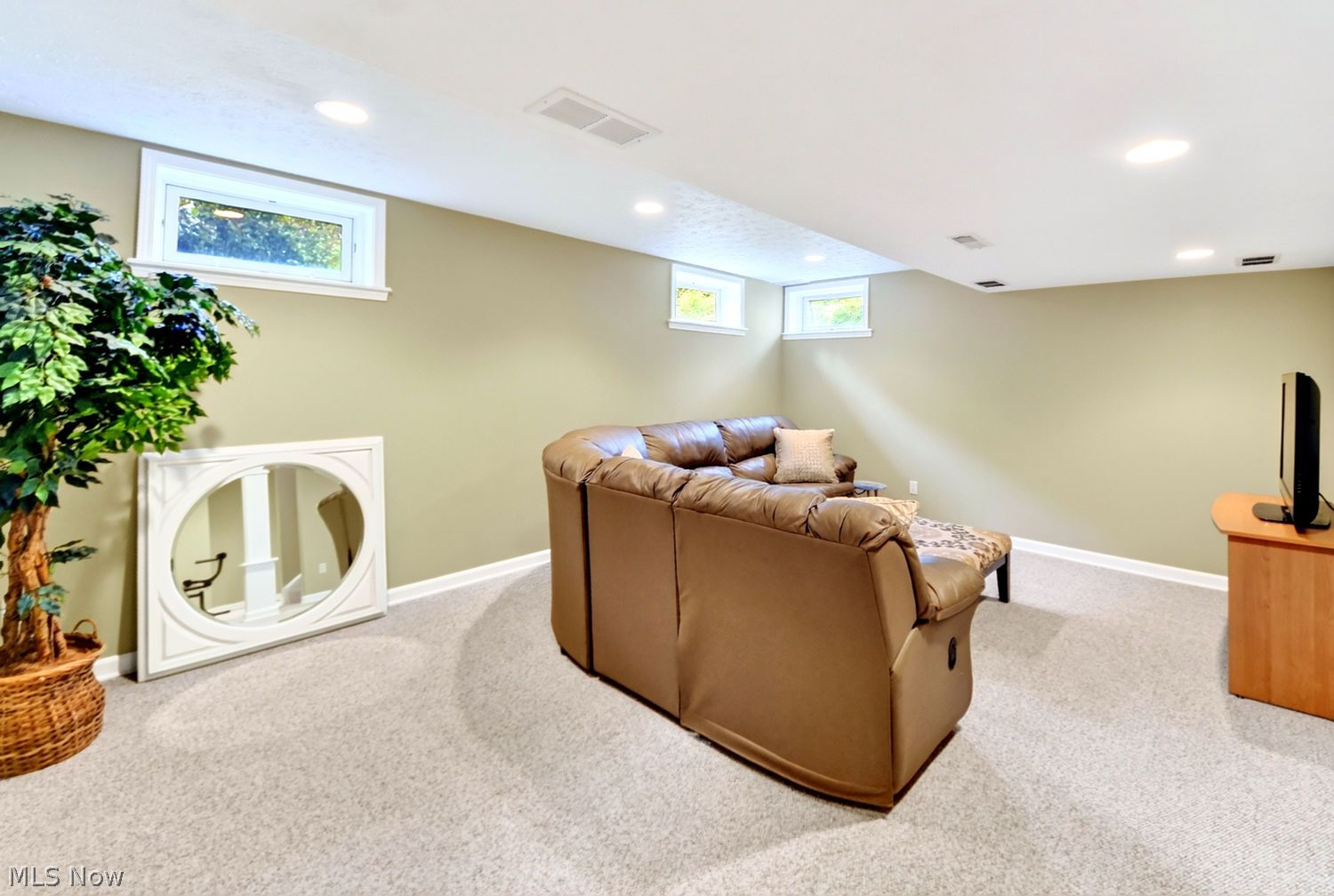 137 Creekledge Lane Copley OH 44321
