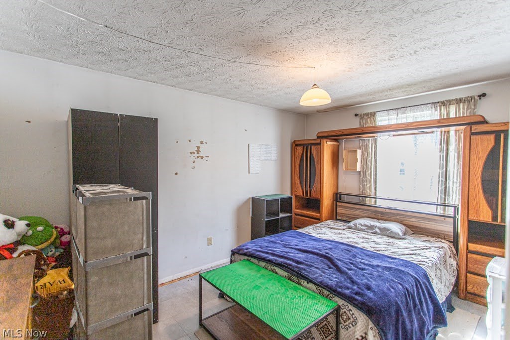 7764 Micawber Road NE Warren OH 44484