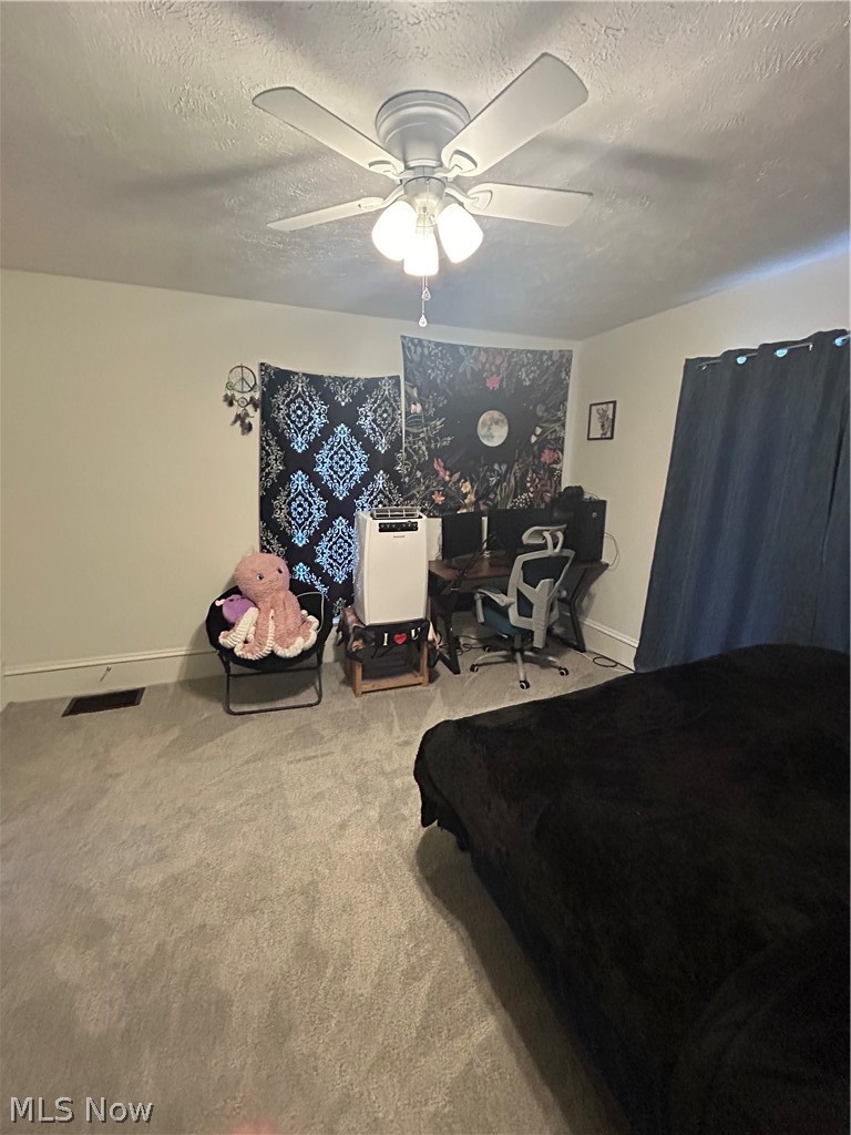 402 4th Street NW New Philadelphia OH 44663