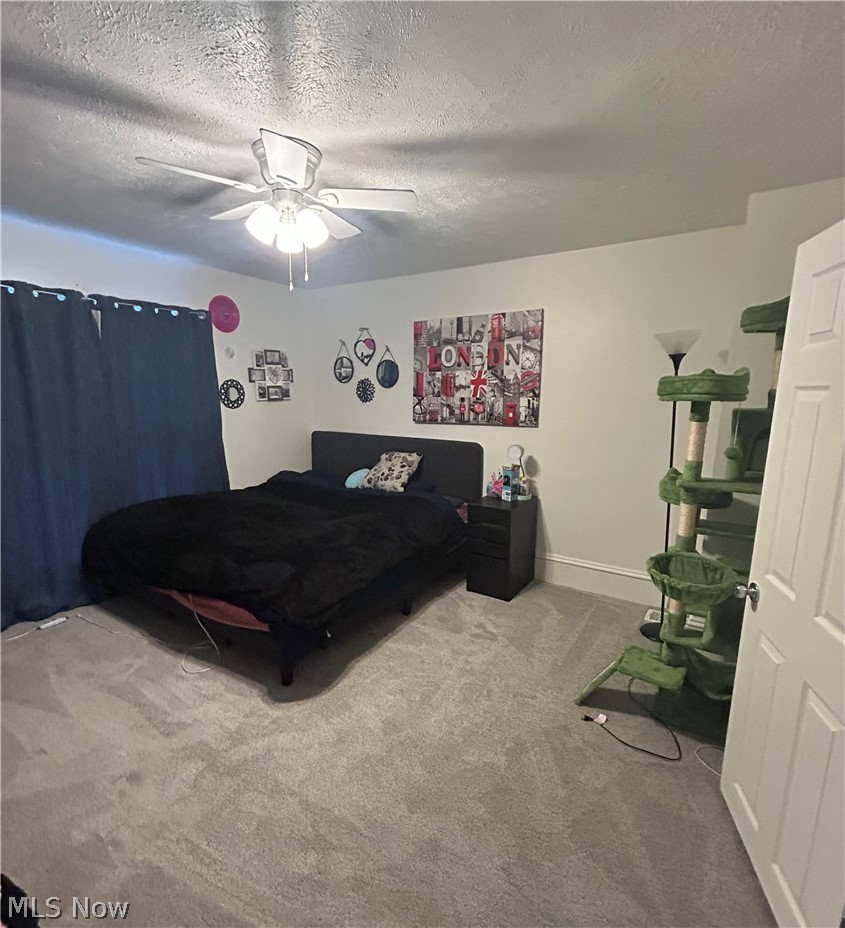 402 4th Street NW New Philadelphia OH 44663