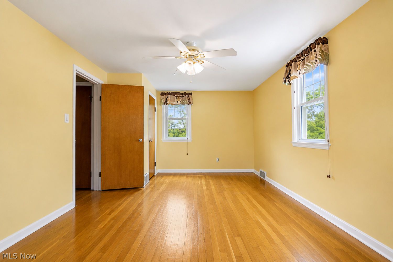 5192 Case Avenue Lyndhurst OH 44124