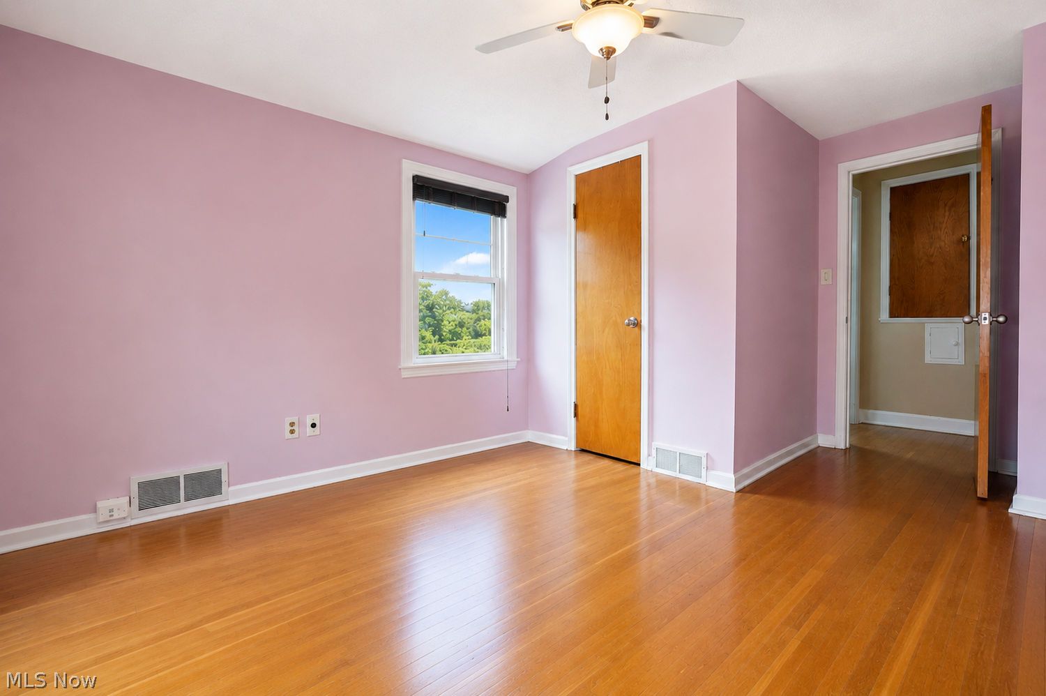 5192 Case Avenue Lyndhurst OH 44124