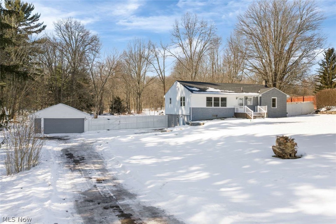 99 N Munroe Road Tallmadge OH 44278