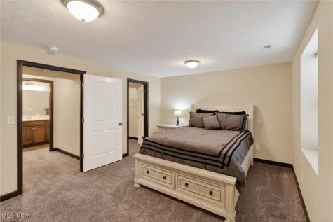 9389 Towpath Trail Seville OH 44273