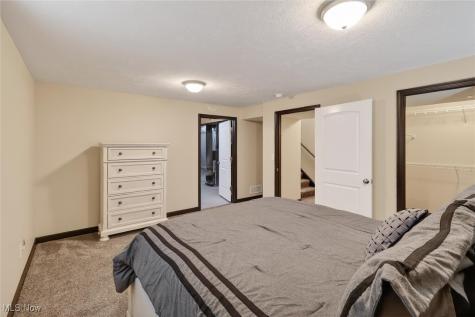 9389 Towpath Trail Seville OH 44273