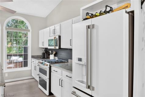 2156 Jennifer Street Akron OH 44313